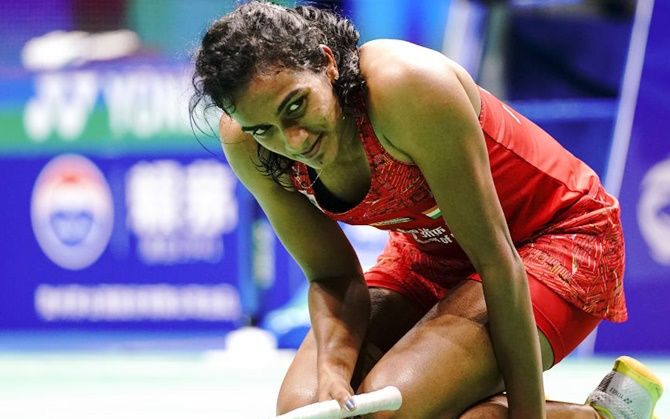 PV Sindhu suffers shocking defeat in World Championships, fails to advance to quarter-finals.